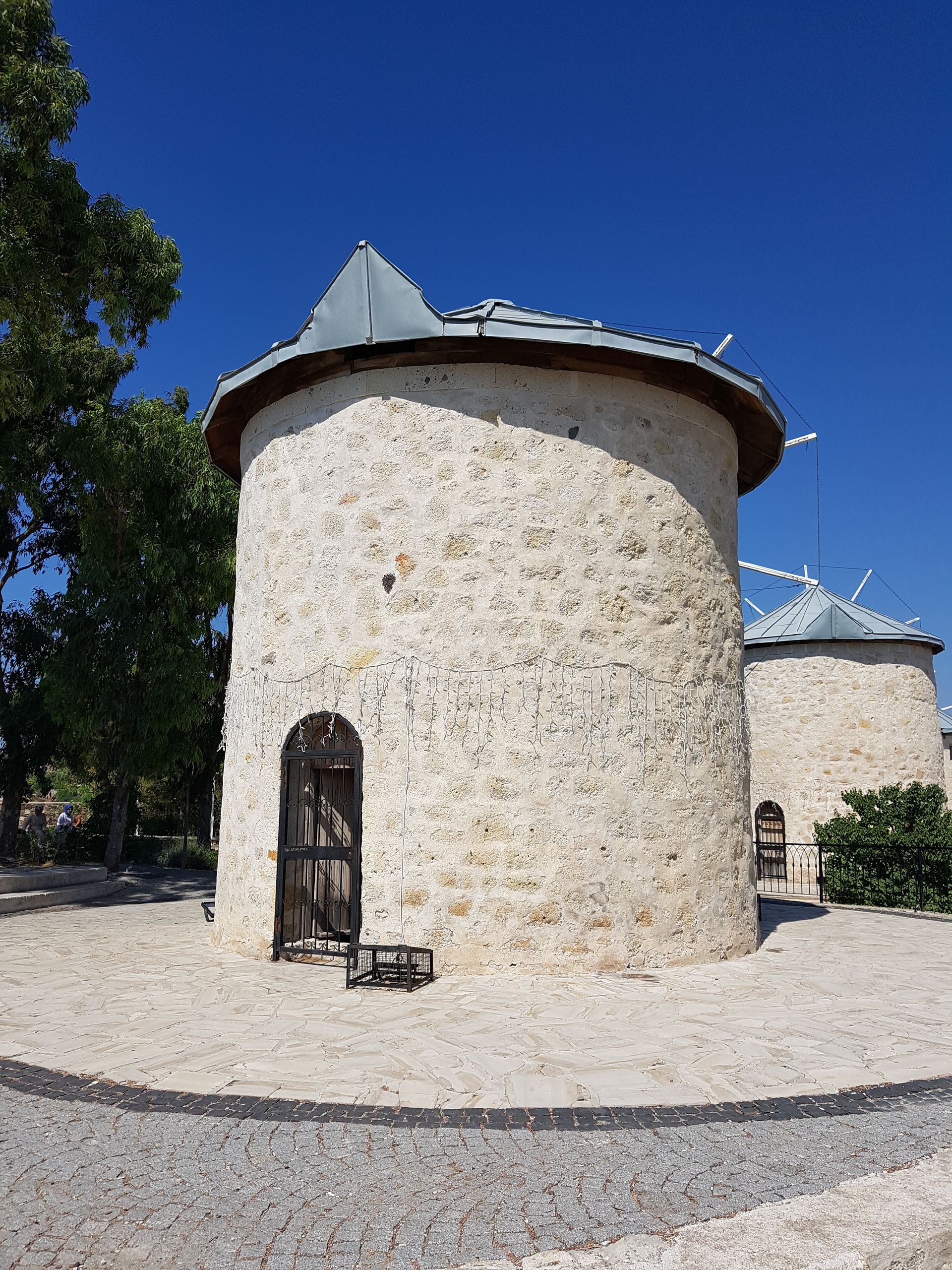 Çeşme, The Çeşme chapter is open.