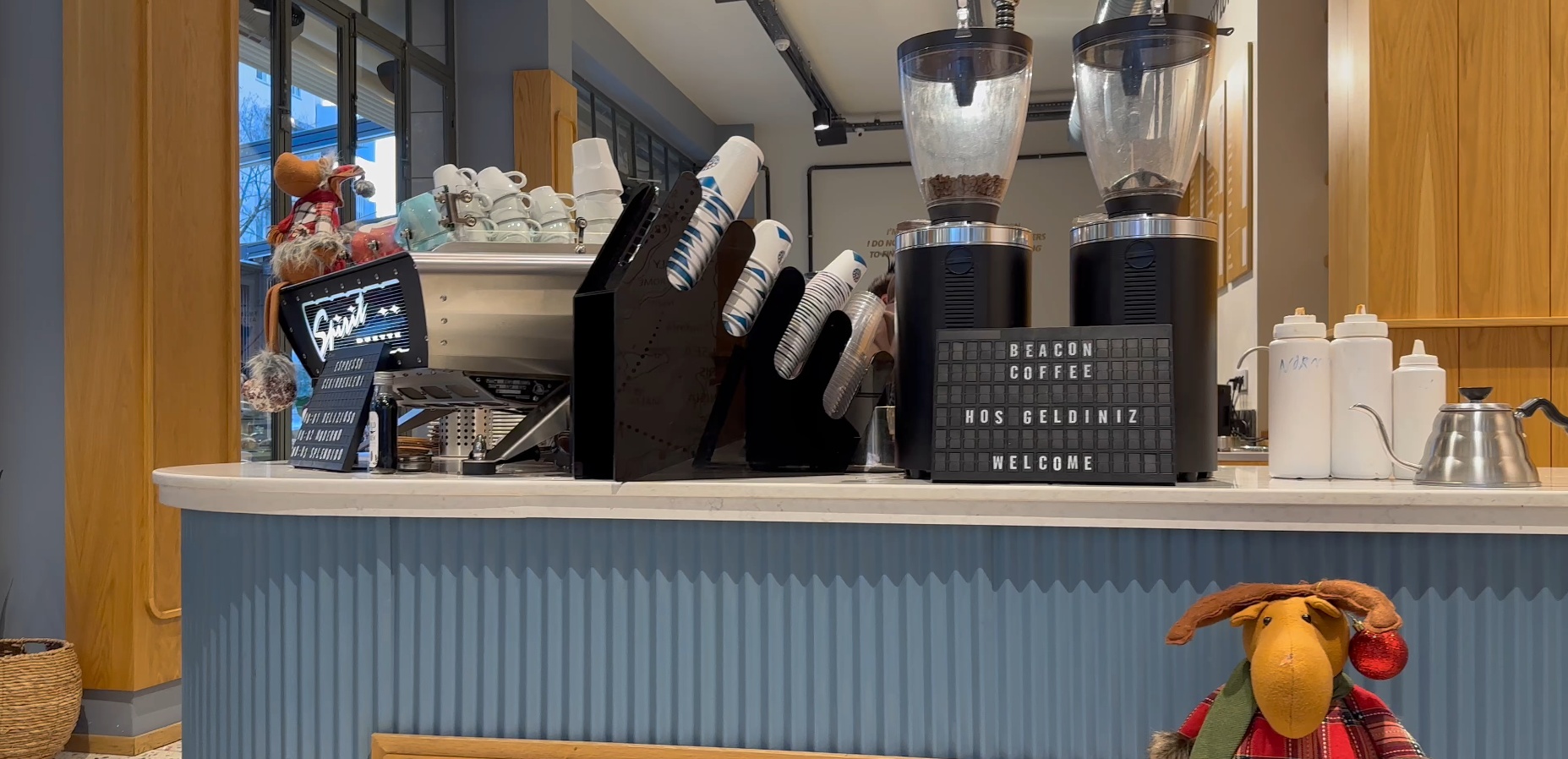 Beacon Coffee - Cafe in Bağdat Caddesi, Istanbul