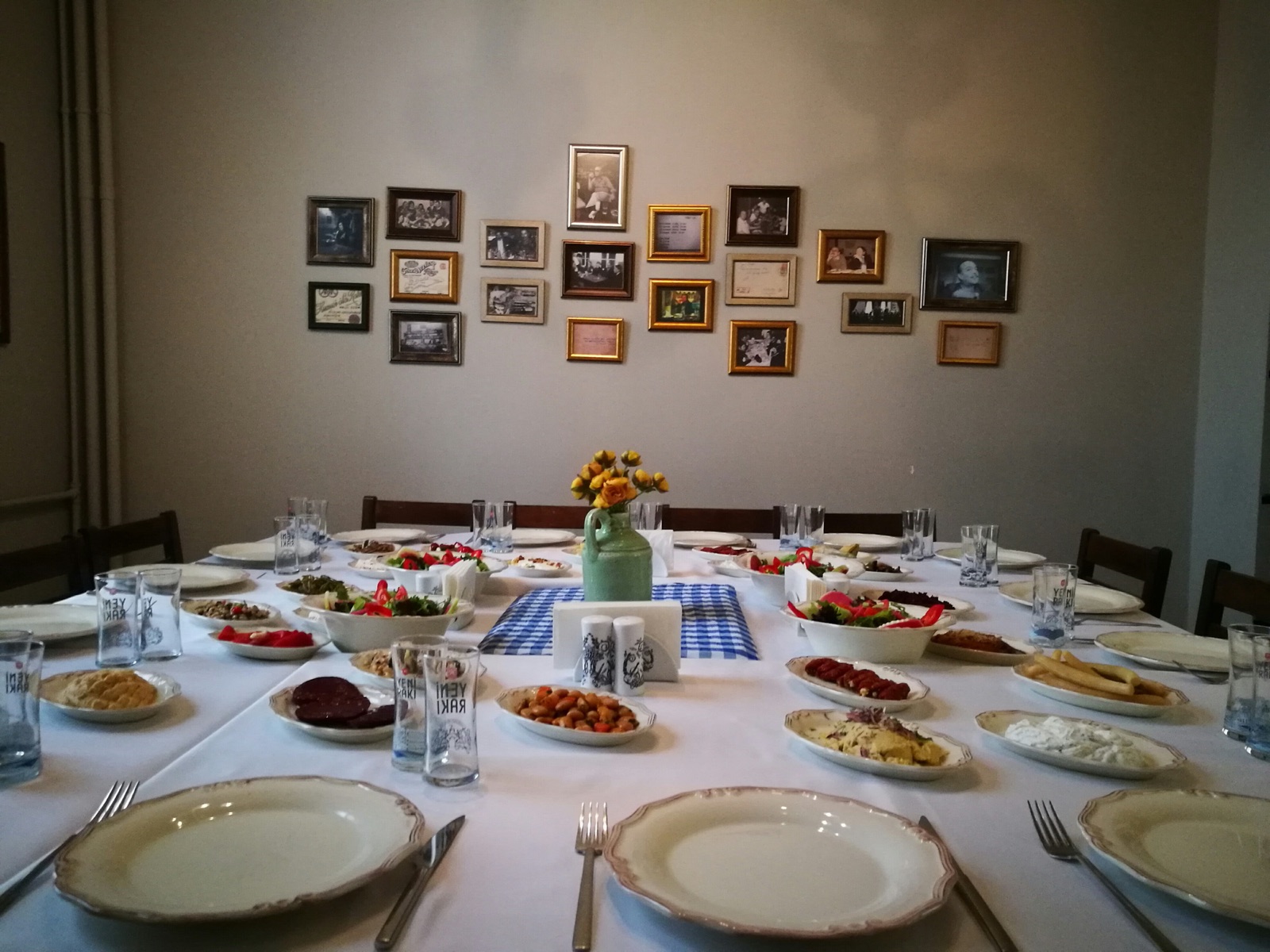 Gunesin Sofrasi - Restaurant in Kadıköy, Istanbul