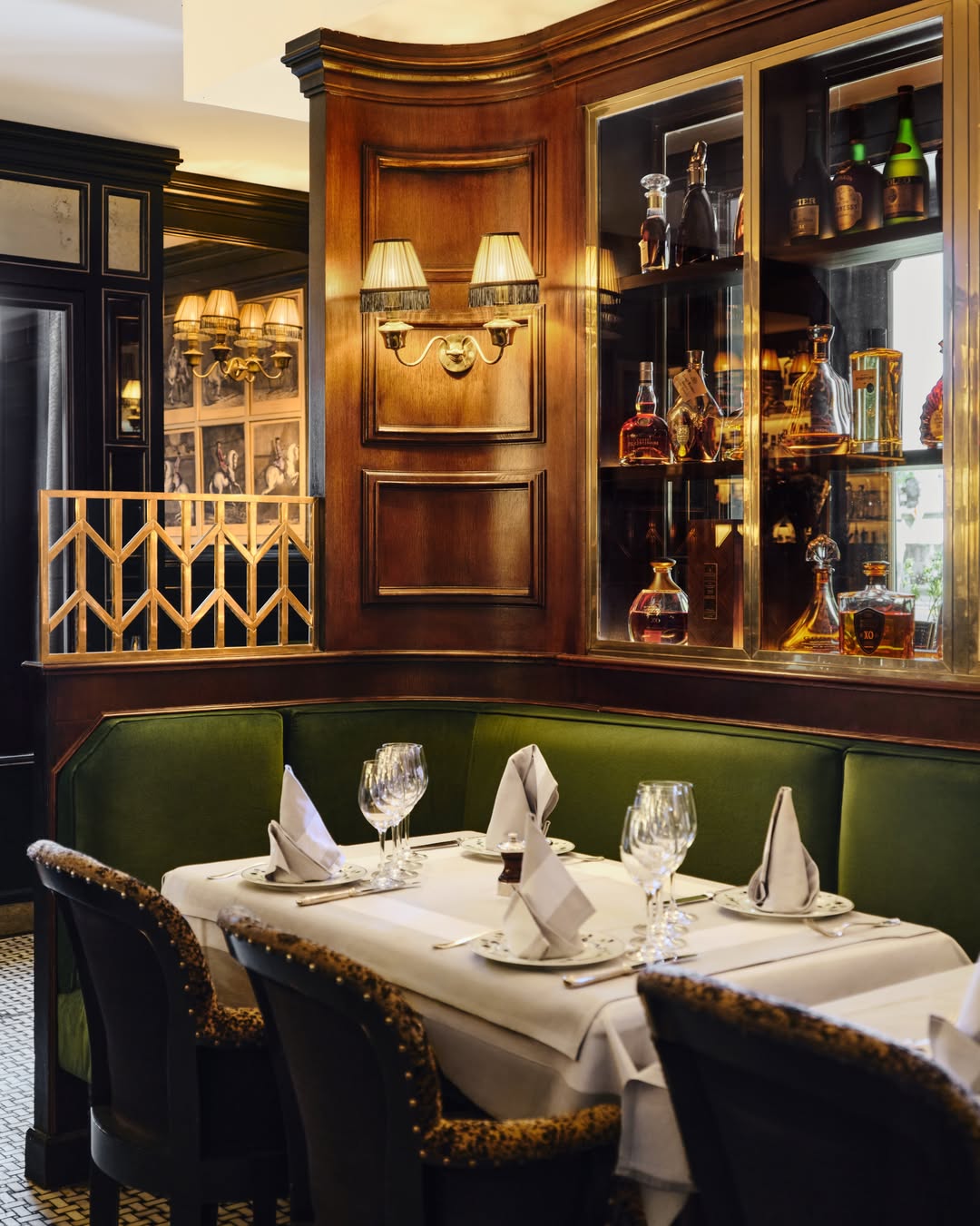 Le Voltaire, Restaurant à Tour Eiffel & Invalides, Paris