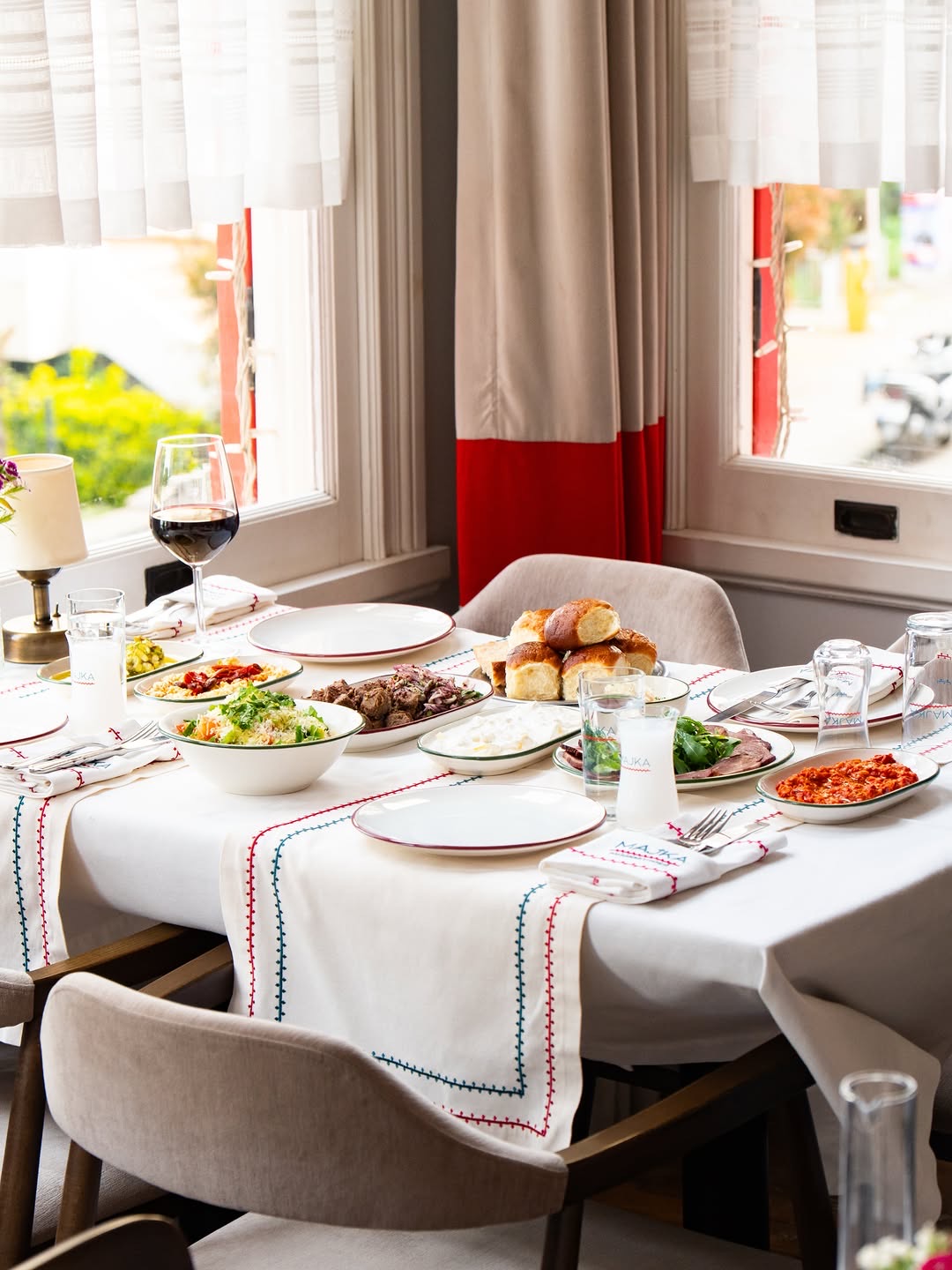 Majka Istanbul Meyhanesi - Restaurant in Moda, Istanbul
