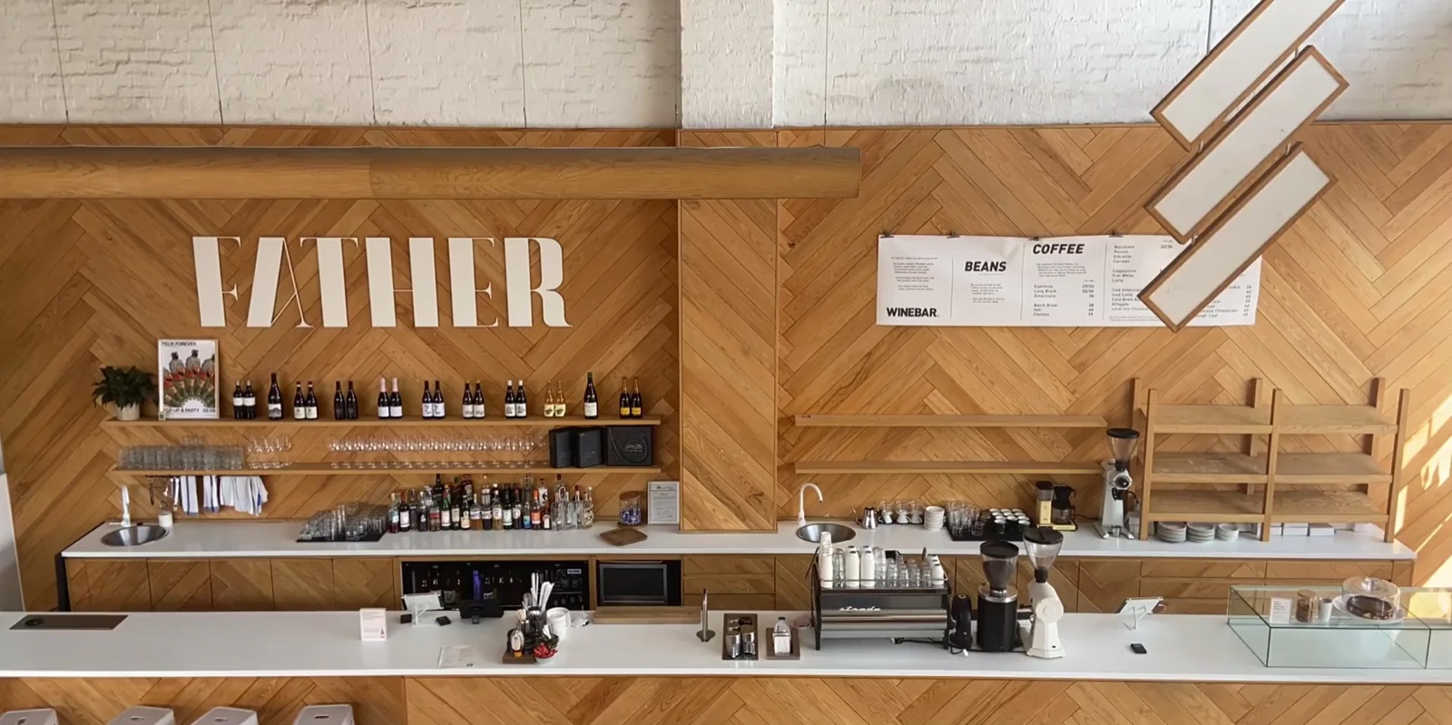Father Coffee & Vinyl, Cafe στη/στο Center, Θεσσαλονίκη