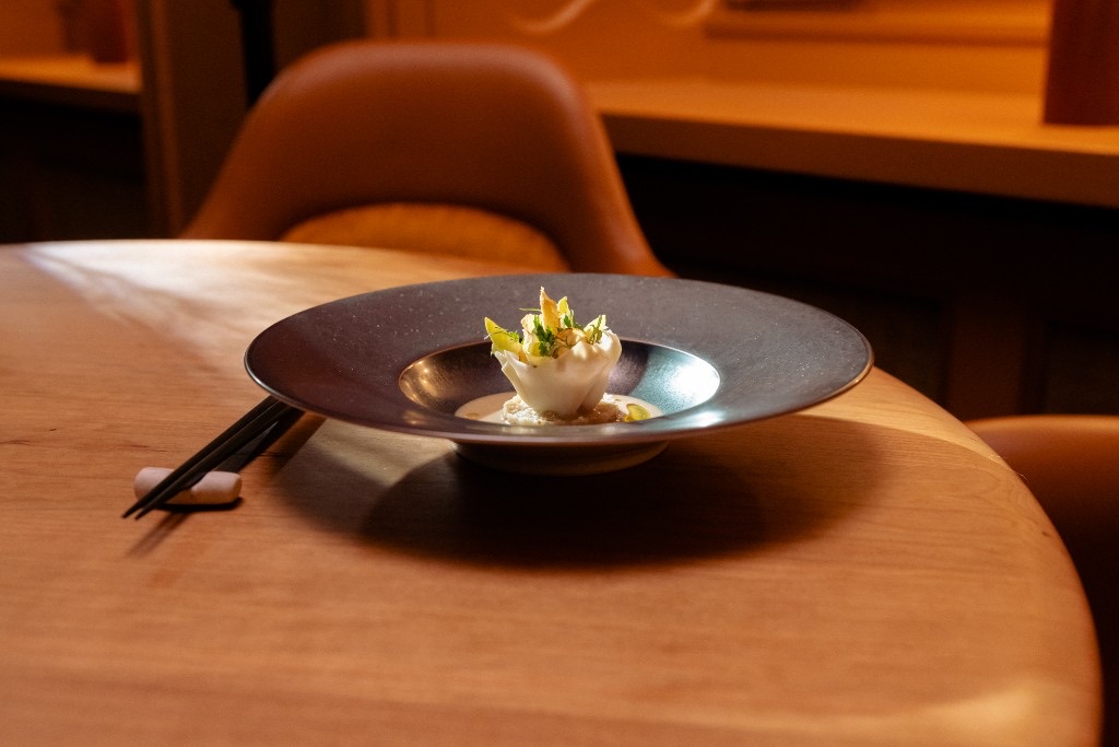 Tohru in der Schreiberei - Altstadt-Lehel, Münih'te Restoran